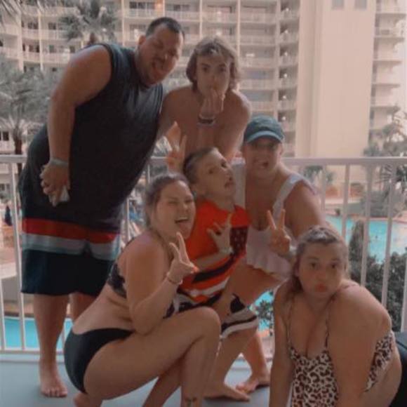 Meet your Posher, Heather - Picture 1 of 1